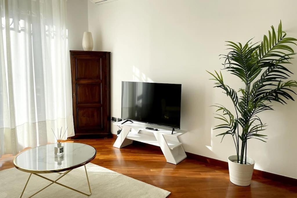 Amazing Flat With Terrace Apartman Milánó Kültér fotó